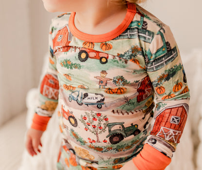 Dylan - Maine Fall Farm Two Piece Pajama Set