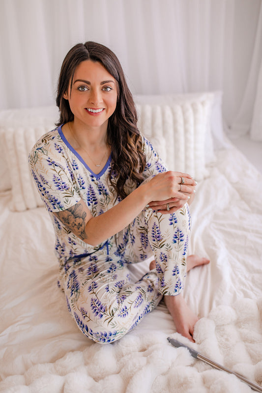 Braelyn - Short Sleeve V-Neck Shirt